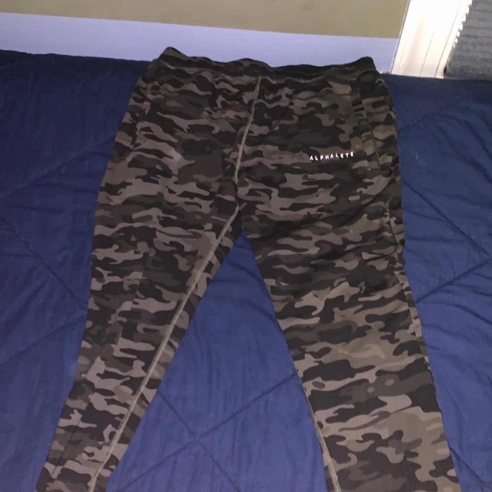 Alphalete premium jogger